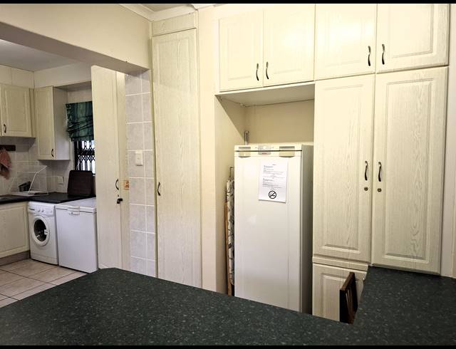 4 BEDROOM APARTMENT FOR SALE IN MANABA BEACH
